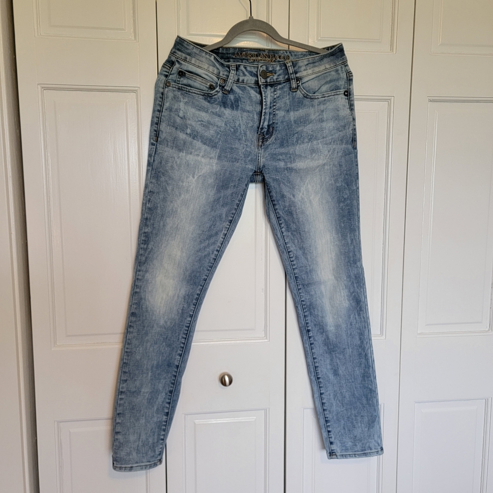 AEO 30x30 lightwash jeans